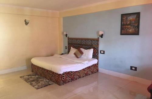 New Manali Hotel | Hotel Ishaan near hadimba tample 5min walk