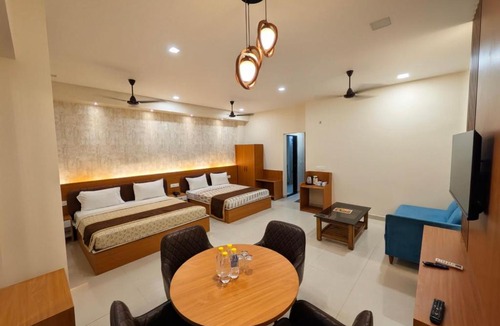 Varanasi Hotel | HOTEL KAVANA