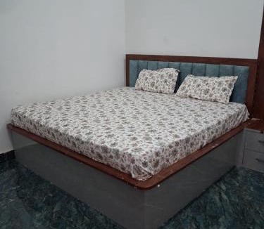 Etah Hotel | Hotel Kunj Palace