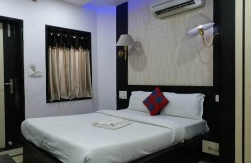 Taj Ganj Hotel | Hotel Laxman Resort by The Golden Taj Group &Hotels