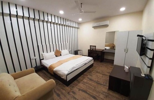 Kanpur Hotel | Hotel Mandakini Royale