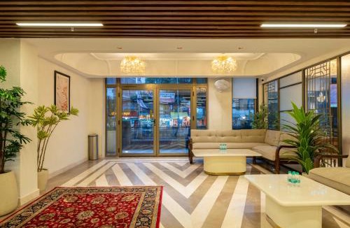 Mahmoorganj Hotel | Hotel Meera Palace