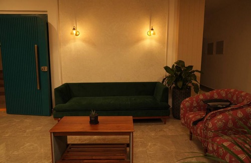 Pala Hotel | HOTEL MERIYA PALA