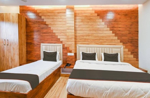 Charbagh Hotel | Hotel Millenium