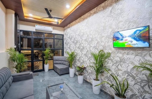 Indore Hotel | Hotel Misty Prime