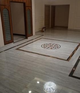 Mahmoorganj Hotel | Hotel Nikki stay