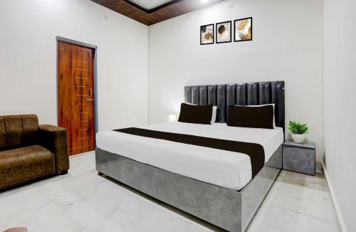 Balrampur Hotel | Hotel O by OYO Aparna and Marriage Lawn