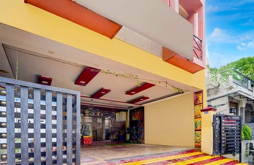 Gandhipuram House | Hotel O Coimbatore North Railway Station