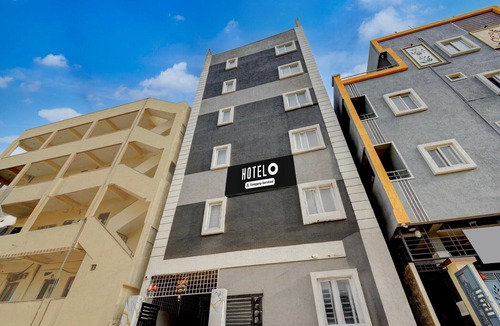 Narsapur House | Hotel O Gandimaisamma Thalli Temple