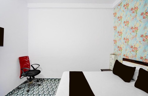 Kanpur Dehat District Hotel | Hotel O Rangoli guest house
