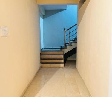Marhi Hotel | Hotel O The Sharkland