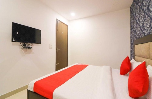 Faridabad Hotel | Hotel O White Valley