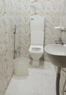 Machhlishahr Hotel | Hotel Om