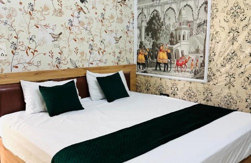 Bathinda Hotel | Hotel park view