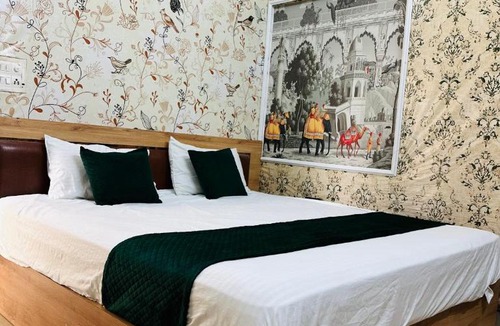 Bathinda Hotel | Hotel park view