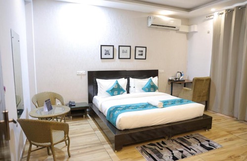 Sector 39 Hotel | Hotel Pearl Pavallion - Medicity Gurugram, Near Medanta Hospital