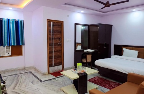 Gorakhpur Hotel | Hotel Pink Paradise