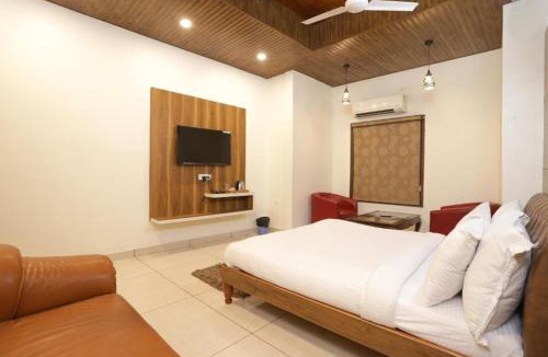 Hisar Hotel | Hotel Razia Inn
