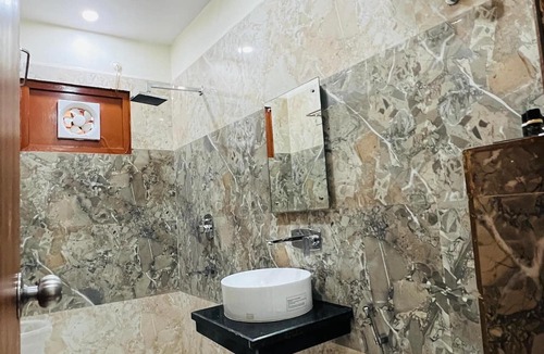 Kasganj Hotel | HOTEL ROBINSON
