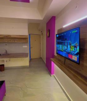 Gomti Nagar Apartment | Hotel Royal Suites , Gomti Nagar Lucknow