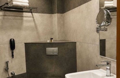 Onamthuruth Hotel | HOTEL SAKTHI