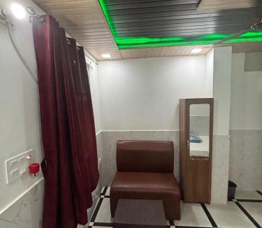 Gonda Hotel | Hotel samriddhi palace