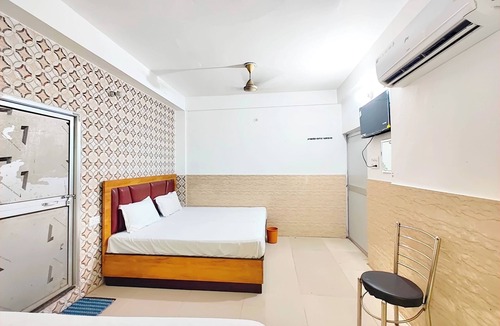 Ayodhya Hotel | Hotel Saral Guest House Ram Mandir