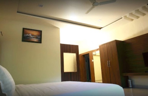 Sagar Hotel | Hotel Saroj Sagar - Sagar