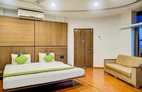Kolhapur Hotel | Hotel Shiva's, Kolhapur