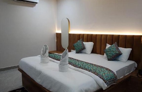 Dharwad Cabin | hotel shivam comfort