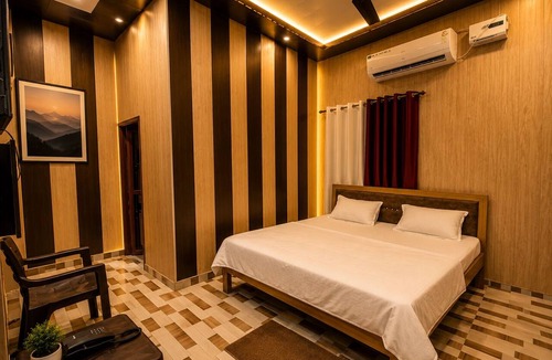 Faizabad Hotel | Hotel Shree Ram Adhar