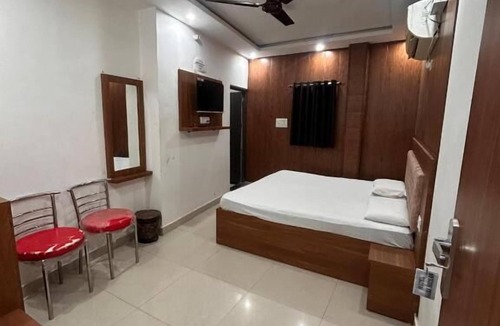 Mainpuri Hotel | Hotel Shri Mohan