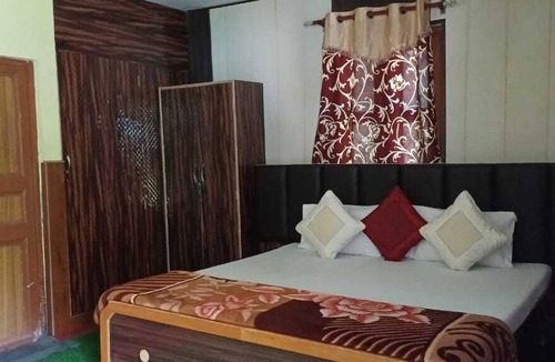 Dugalbitta Hotel | Hotel Snow View Chopta