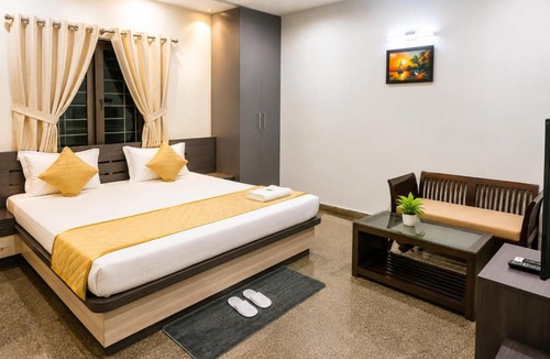 Subarnapur Hotel | Hotel Suryansh Palace