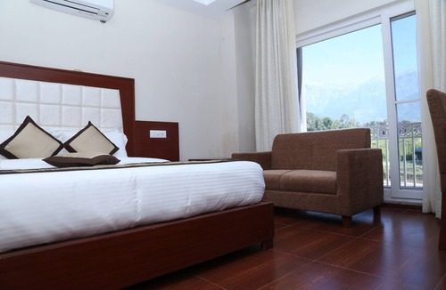 Palampur Hotel | hotel the grand kartikeye