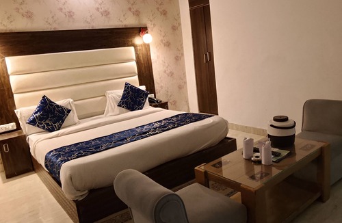 Mahipalpur Extension Hotel | Hotel The Raj Palace