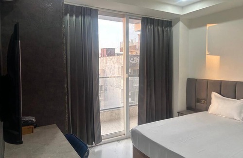 South City I Hotel | Hotel The Silken Stay By Carlton Suites