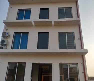 Haraiya Hotel | Hotel Tirth Heritage