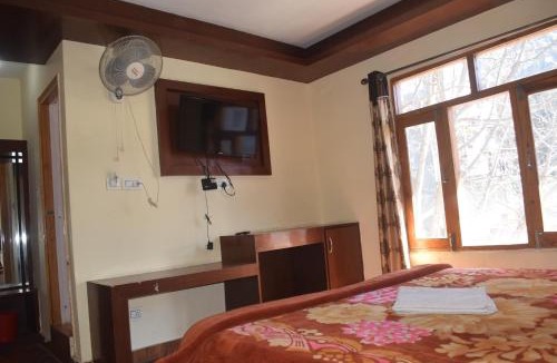 New Manali Hotel | Hotel Tridev Manali