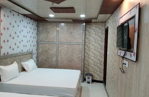 Amer Fort Road Hotel | Hotel Tulsi Palace