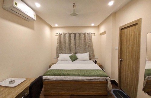 Sahibganj Hotel | Hotel Vaikunth