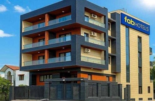Noida Hotel | Hotel Vibe BLU