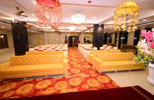 Dhanauli Hotel | Hotel Vijay Palace