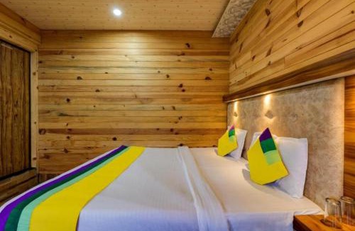 Nainital Hotel | Hotel Vinayak Nainital Near Mall Road Lake View Room