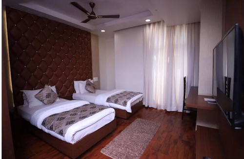 Barnala Hotel | Hotel Visit