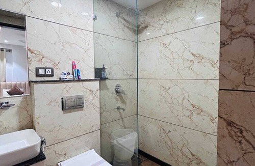Indore Hotel | Hotel with restaurent and 9 bedrooms in the cleanest city indore m.p