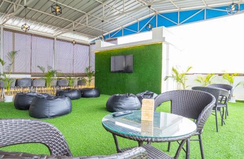 HSR Layout Hotel | Housr HSR 1 Studio Apartment Near Manipal Hospital