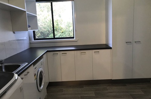Orbost House | Huge accommodation! Unbelievable in size. Commercial. Family. workers, pets etc