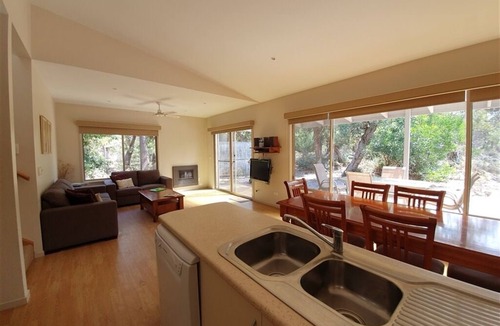 Forge Creek Apartment | Huon - 1 Nt(waterfront)