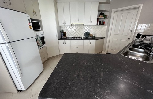 Tocumwal House | Immaculate 4 bedroom house, great for groups
